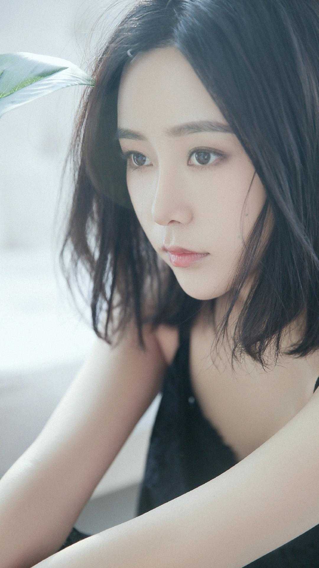 梦里寻她千百度花陌离秦慎言
