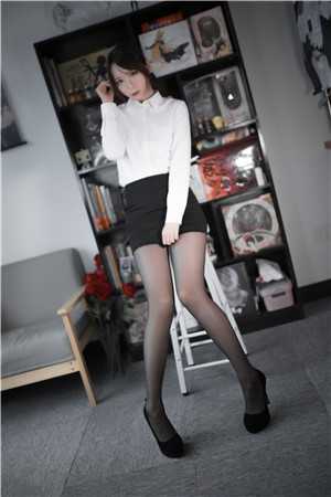 穿书后，我成了被所有人讨厌的女配厉靳深黎湘小说结局