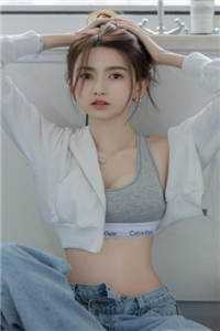 昭昭如月，照我无眠异常火爆