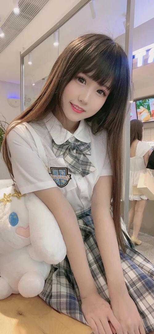 神女老婆，却在背地承欢作乐傅雅宁顾尘无删减+无广告