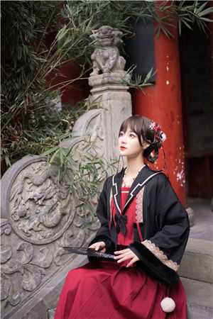 被骗后，她闪婚了豪门首富小说结局