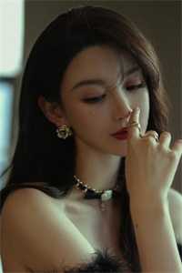 边月高祁昱的小说君向潇湘我向秦阅读