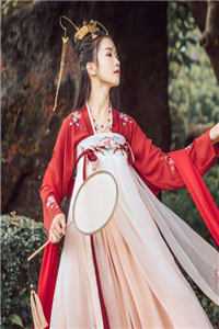 小白逆袭之名导跪求我写剧本小说