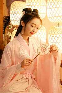 豪门新娘：拉禁欲佛子下神坛